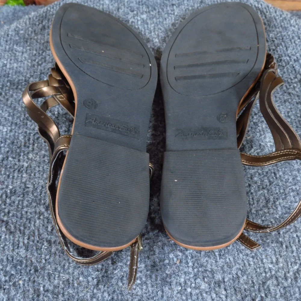 American Eagle Women Thong Sandal Size 8.5 Summer Outing Bronze Metallic Braided